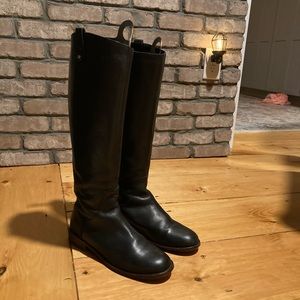 Black leather size 9 Boots